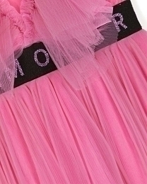 Платье розового цвета с контрастным поясом от бренда JOHN RICHMOND