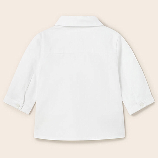 Рубашка белого цвета с бабочкой от бренда Mayoral