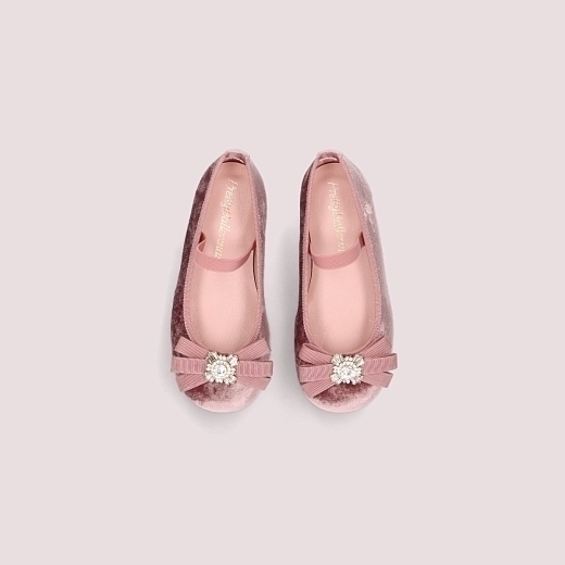 Балетки пудровые с брошью от бренда PRETTY BALLERINAS