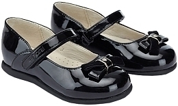 Туфли лакированные черного цвета от бренда Mayoral