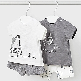 Комплект одежды: 2 футболки и 2 шорт со слонами от бренда Mayoral