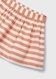 Топ оранжевый и юбка в полоску от бренда Mayoral