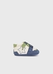 Кроссовки бело-синие со звездочкой от бренда Mayoral
