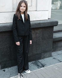 Пиджак и брюки черного цвета от бренда NOT A TOY