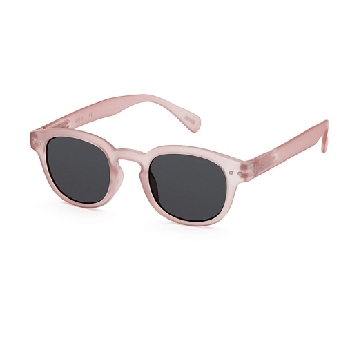Солнцезащитные очки в пыльно-розовой оправе от бренда IZIPIZI