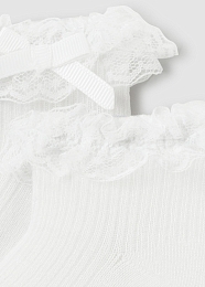 Носки с оборками и бантиком белые от бренда Mayoral