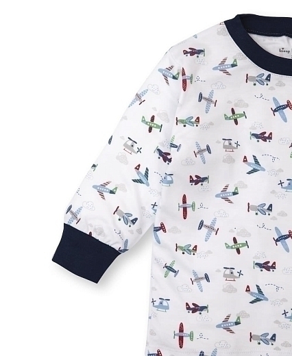 Пижама белая с изображением самолетов от бренда Kissy Kissy