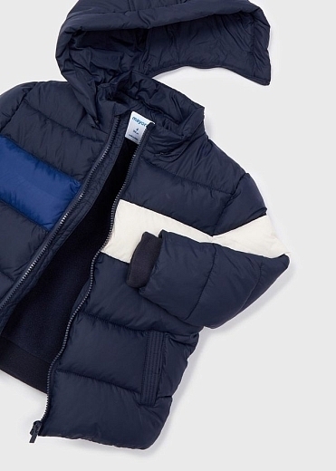 Куртка темно-синяя с контрастными вставками от бренда Mayoral