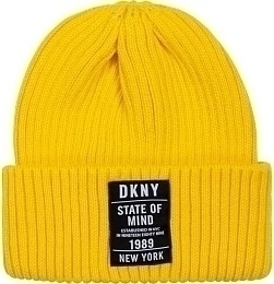 Шапка желтого цвета с надписью DKNY от бренда DKNY