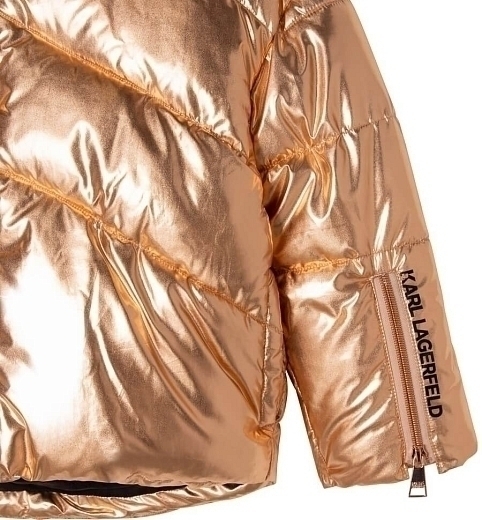 Металлизированный пуховик золотистого цвета от бренда Karl Lagerfeld Kids