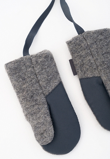 Варежки Mittens grey от бренда Peppihat