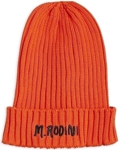 Шапка красного цвета с надписью от бренда Mini Rodini