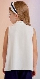 Блузка белого цвета от бренда Abel and Lula