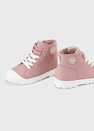 Ботинки грубые розового цвета от бренда Mayoral