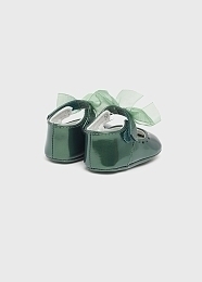 Туфли темно-зеленые с фатиновыми бантиками от бренда Mayoral