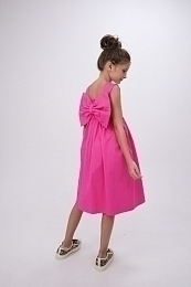 Платье с бантом цвета фуксия от бренда NOT A TOY