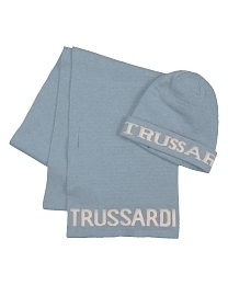 Шапка с шарфом голубого цвета с надписями от бренда Trussardi