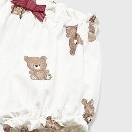 Комплект одежды: 2 футболки и 2 шорт с принтом медведей от бренда Mayoral