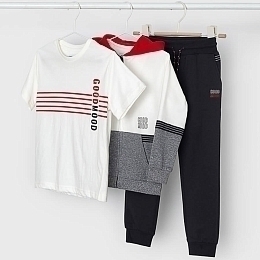 Толстовка, футболка и штаны с полосками от бренда Mayoral